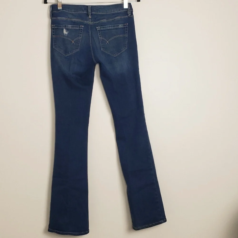 Bullhead slim boot distressed jeans F5
